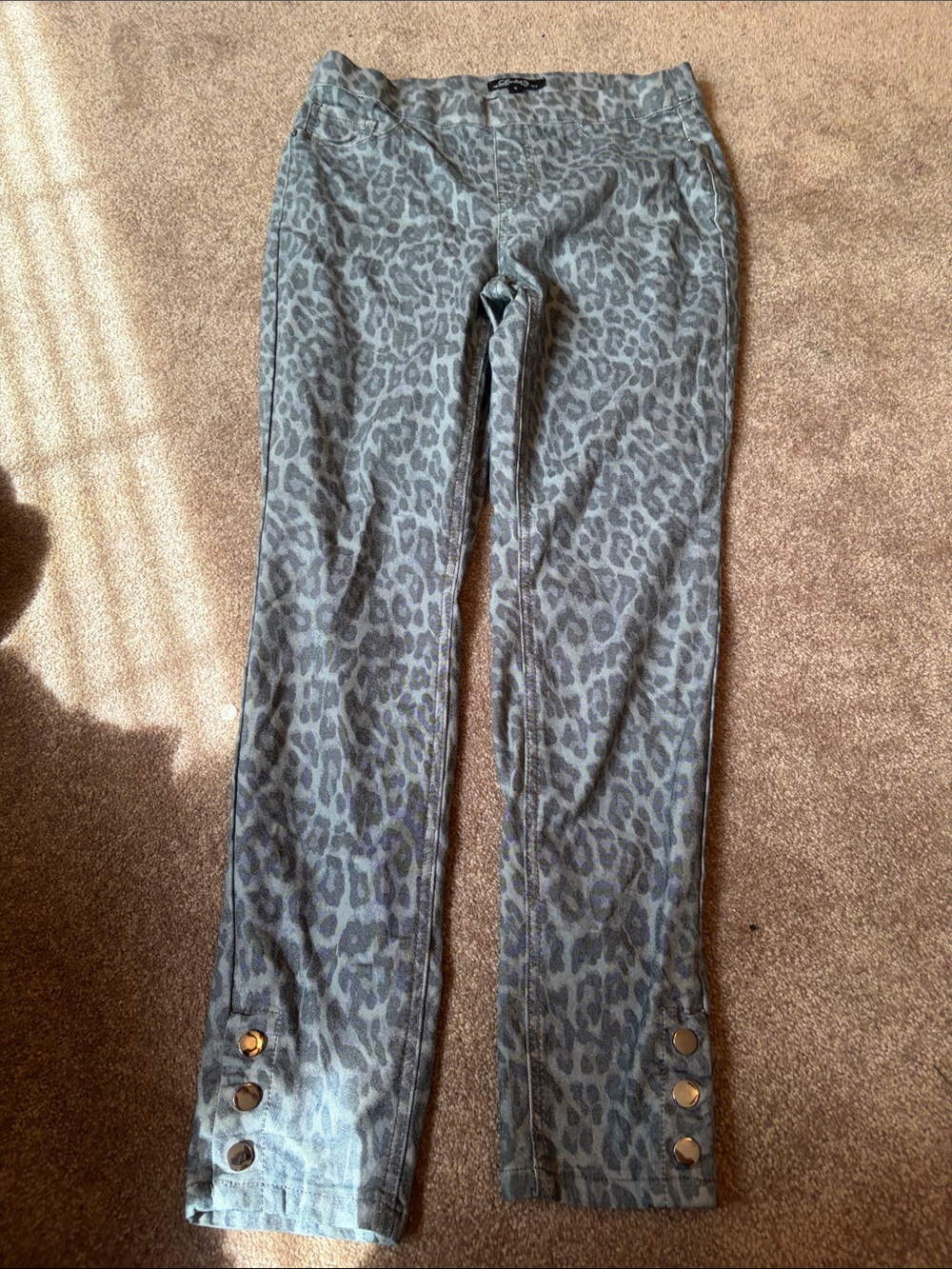 CHARLIE B Black and Gray Label Detail Pants